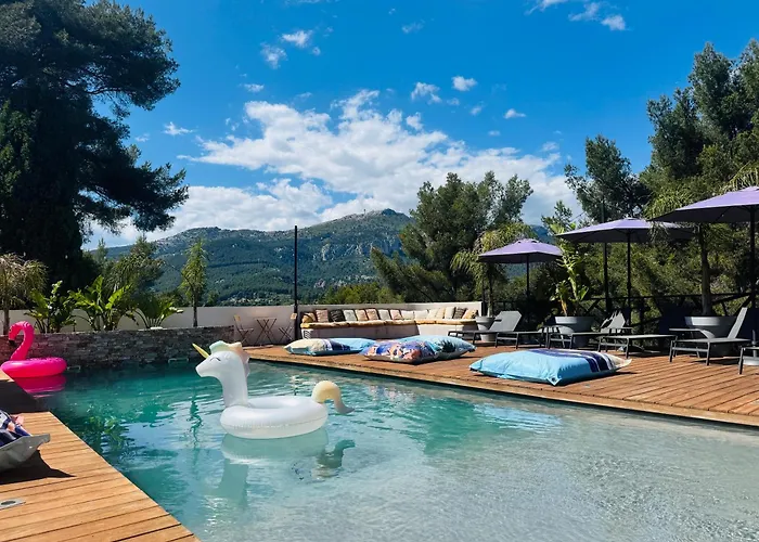 Villa Holistika : Bed And Breakfast / Pool / Air Conditioning/ Mont Faron Toulon