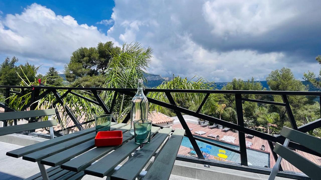 Holistika : / Pool / Air Conditioning/ Mont Faron Toulon