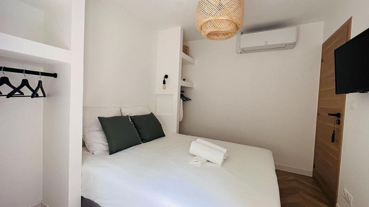 Gasthof Holistika : / Pool / Air Conditioning/ Mont Faron